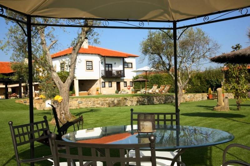 Casa Do Meio Do Povo - Turismo De Habitacao 샤베스 외부 사진