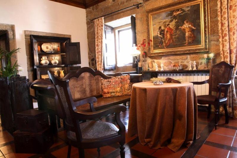 Casa Do Meio Do Povo - Turismo De Habitacao 샤베스 외부 사진